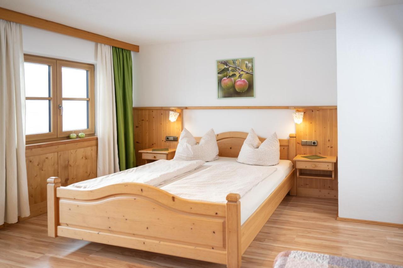 Ferienwohnungen Mooshaeusl Reit im Winkl Exteriör bild